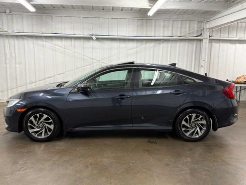 Used 2017 Honda Civic EX image 9
