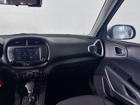 Certified 2023 Kia Soul LX w/ LX Technology Package image 21