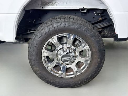 Used 2020 Ford F350 Lariat w/ Chrome Package image 35