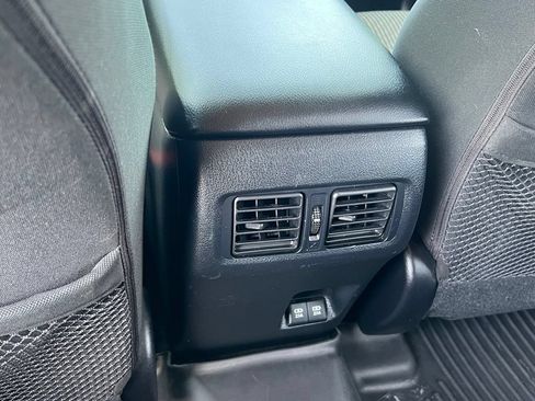 Used 2022 Toyota 4Runner SR5 AWD/4WD image 18