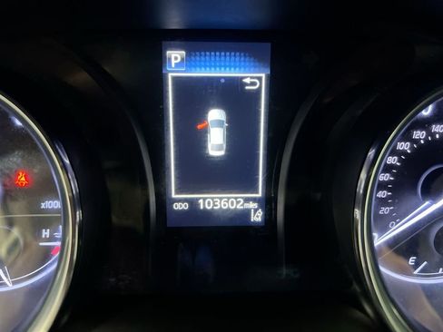 Used 2020 Toyota Camry LE image 13