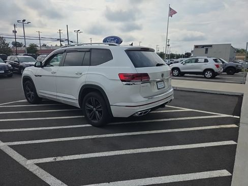 Used 2022 Volkswagen Atlas SEL R-Line AWD/4WD image 5