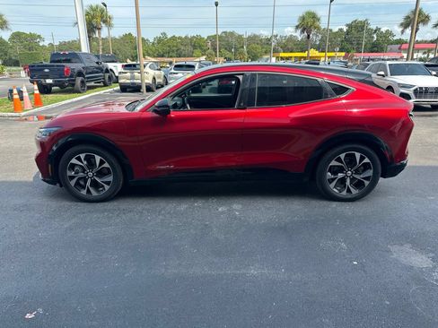 Used 2022 Ford Mustang Mach-E Premium RWD image 8