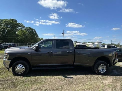 Used 2025 RAM 3500 Tradesman AWD/4WD image 14