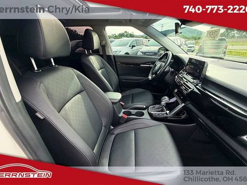 Used 2023 Kia Seltos EX AWD/4WD image 25