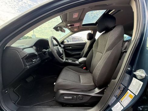Used 2025 Honda Accord SE image 17