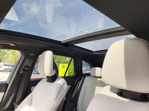 Certified 2024 Mercedes-Benz GLC 300 4MATIC image 10