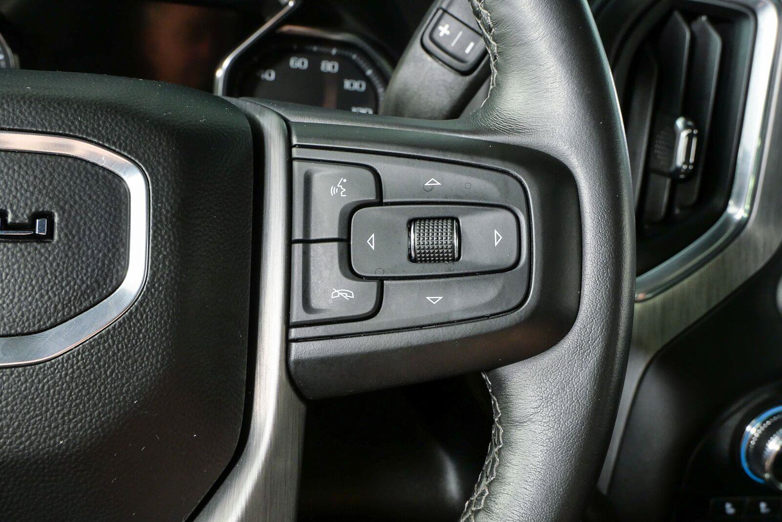 Used 2023 GMC Sierra 2500 Denali w/ Denali Ultimate Package AWD/4WD image 13