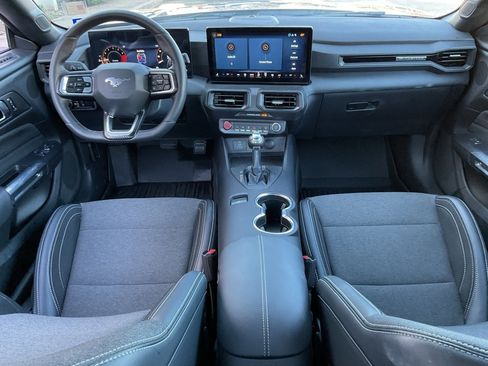 Used 2025 Ford Mustang Coupe image 17