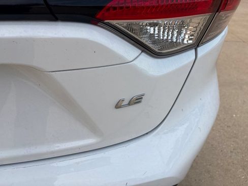 Used 2025 Toyota Corolla LE FWD image 24