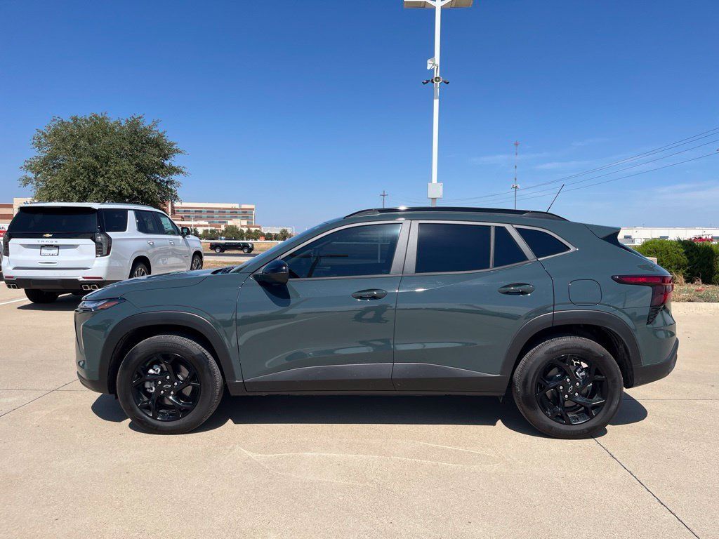 Used 2026 Chevrolet Trax LT w/ Driver Confidence Package FWD image 3