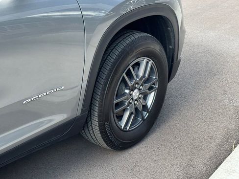 Used 2025 GMC Acadia Elevation FWD image 16