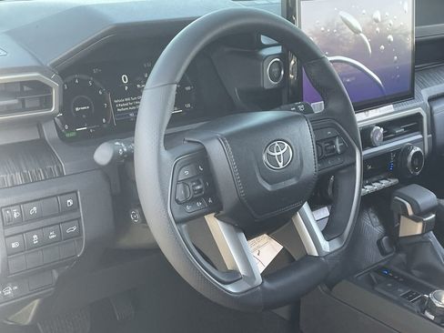 New 2026 Toyota 4Runner 4WD image 12