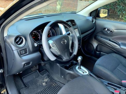 Used 2019 Nissan Versa SV image 16