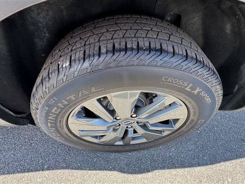 Used 2024 Nissan Pathfinder SV AWD/4WD image 28