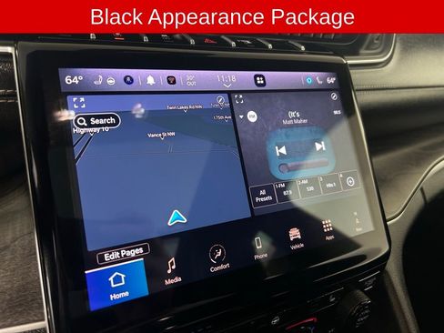 Used 2024 Jeep Grand Cherokee Limited w/ Black Appearance Package image 4