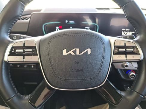 Used 2025 Kia Telluride S AWD/4WD image 9