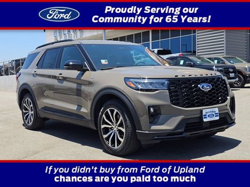 New 2026 Ford Explorer ST-Line RWD image 1