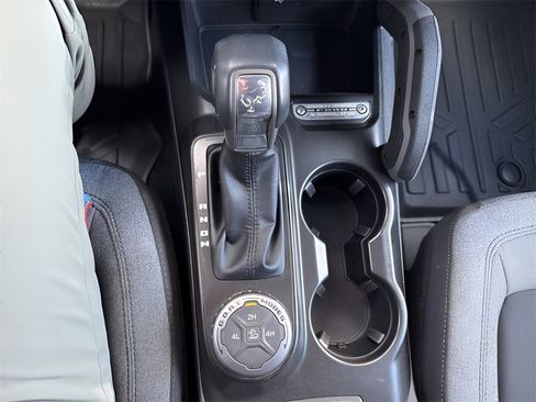 Used 2022 Ford Bronco Big Bend image 24