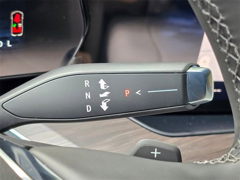 New 2026 Chevrolet Suburban Premier image 38