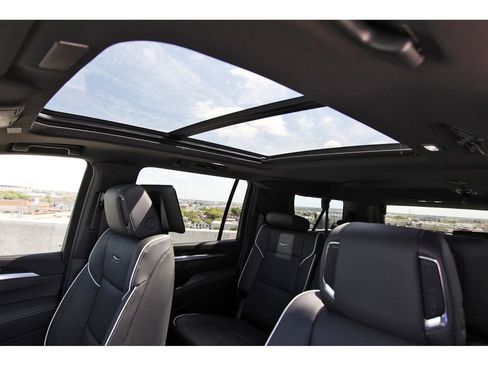 New 2026 Cadillac Escalade ESV Sport w/ Touring Package image 24