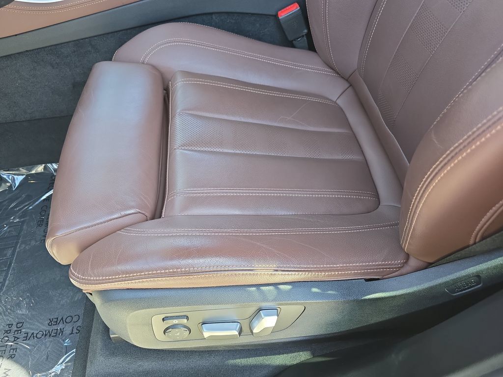 Used 2022 BMW X5 sDrive40i w/ M Sport Package RWD image 32