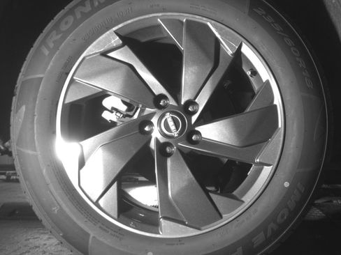 Used 2025 Nissan Rogue SV image 15