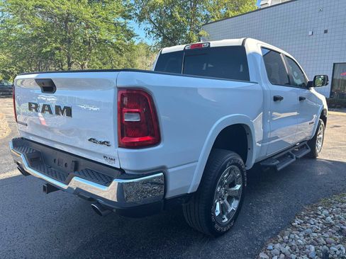 Used 2025 RAM 1500 Big Horn AWD/4WD image 7