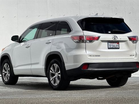 Used 2014 Toyota Highlander Plus image 5