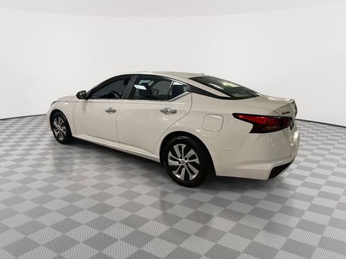 Certified 2025 Nissan Altima 2.5 S image 5