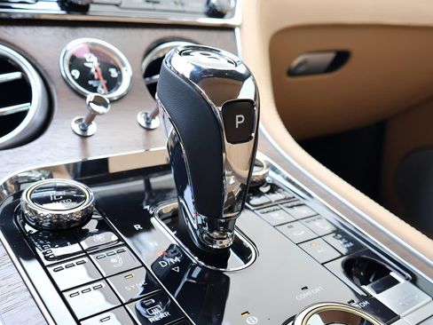 New 2026 Bentley Continental GTC AWD/4WD image 38