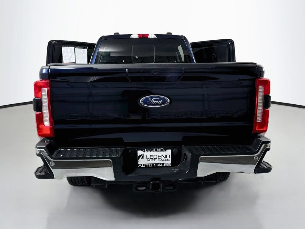 Used 2024 Ford F350 Lariat w/ FX4 Off-Road Package AWD/4WD image 32