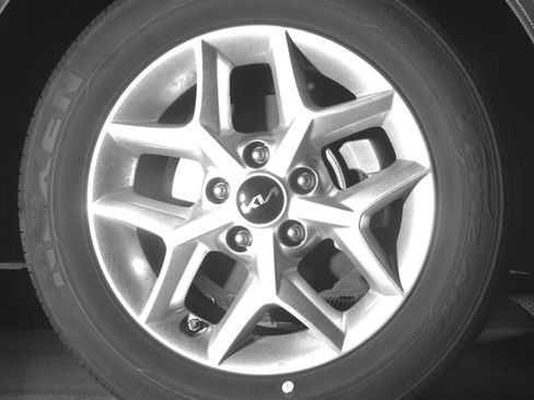 Used 2025 Kia Soul LX w/ LX Technology Package image 13