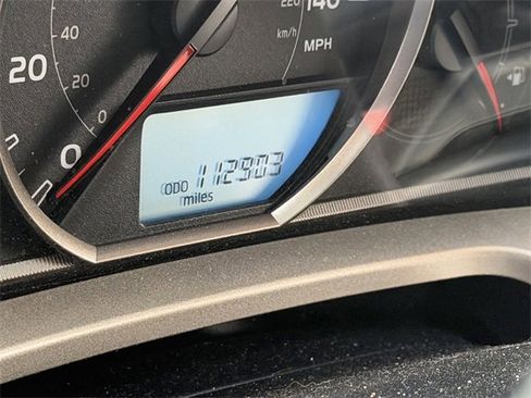 Used 2013 Toyota RAV4 XLE image 9