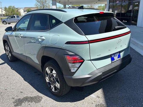 Used 2025 Hyundai Kona SEL image 6