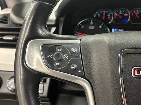 Used 2020 GMC Yukon XL SLT w/ Premium Edition AWD/4WD image 34