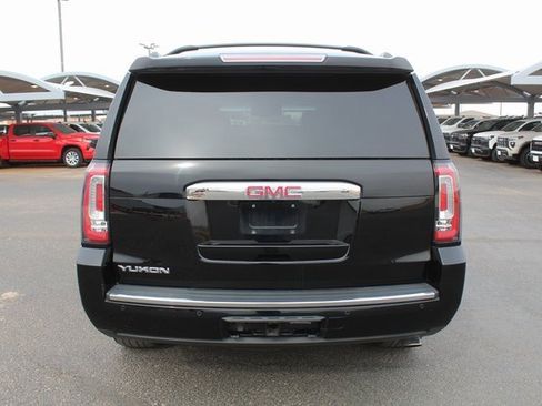 Used 2015 GMC Yukon Denali w/ Premium Package image 4