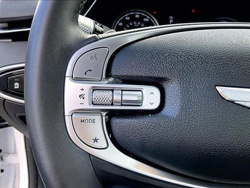 Used 2025 Genesis GV70 2.5T w/ Select Package image 17