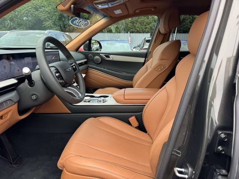 Certified 2026 Genesis GV80 2.5T Advanced AWD/4WD image 13