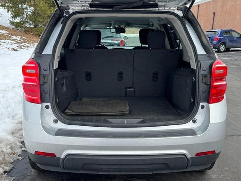 Used 2017 Chevrolet Equinox LT w/ Convenience Package image 9