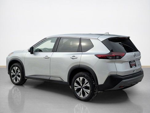 Certified 2023 Nissan Rogue SV image 5