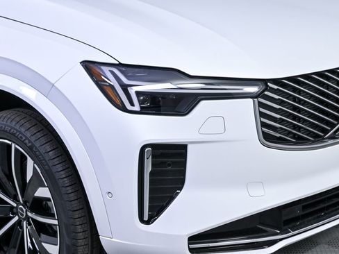 New 2026 Volvo XC90 B5 Plus w/ Protection Package image 39