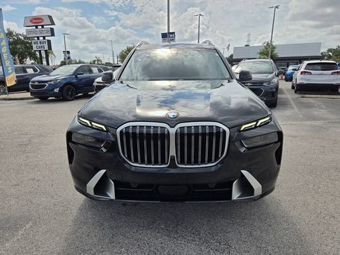 Used 2025 BMW X7 xDrive40i w/ Premium Package AWD/4WD image 23