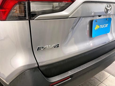 Certified 2024 Toyota RAV4 XLE image 28