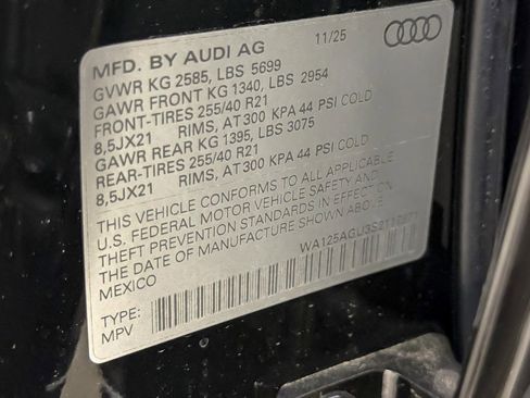 New 2025 Audi SQ5 Premium Plus image 24