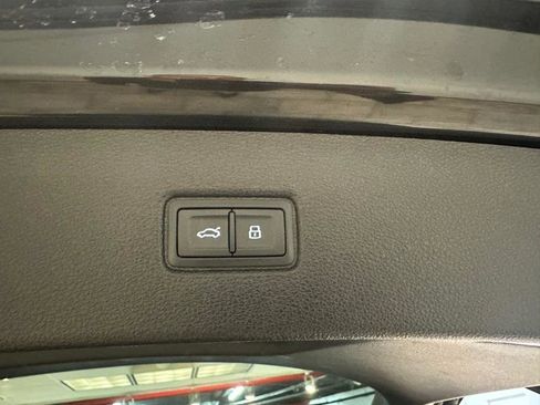 Used 2023 Audi Q7 3.0T Premium image 16