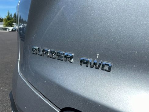Used 2025 Chevrolet Blazer LT w/ Convenience Package AWD/4WD image 35