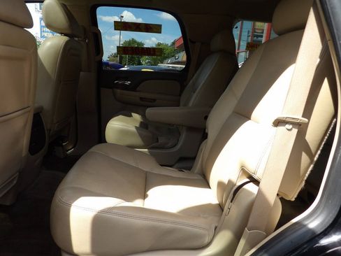 Used 2009 Chevrolet Tahoe LTZ AWD/4WD image 11