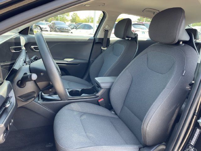Used 2025 Kia K4 FWD image 23