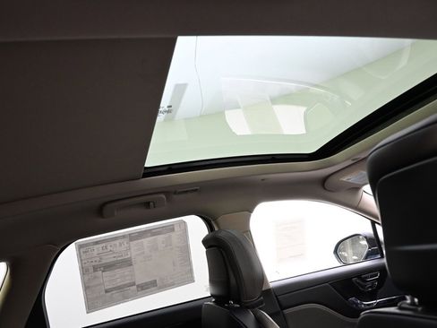 New 2026 Lincoln Corsair Grand Touring image 17